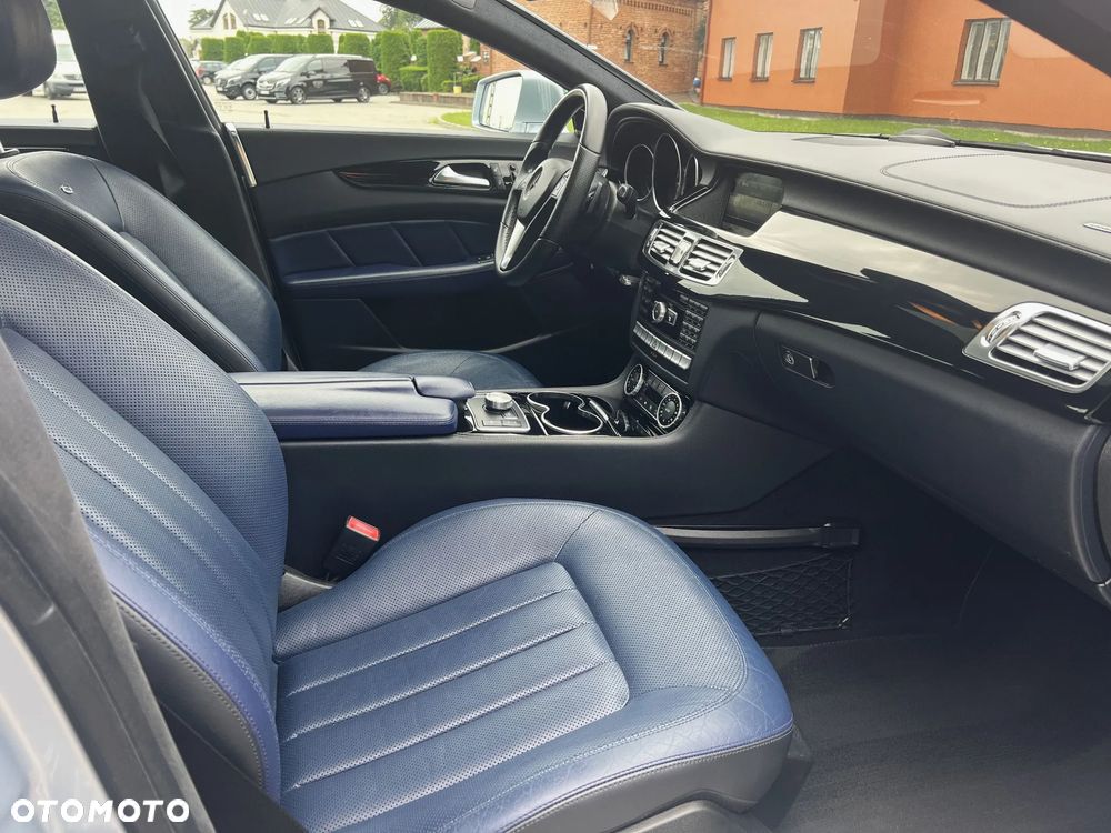 Mercedes-Benz CLS - 8