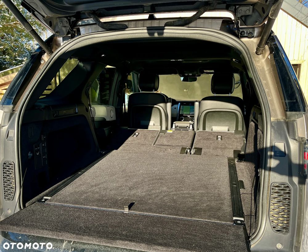 Land Rover Discovery 2.0 P300 R-Dynamic SE - 13