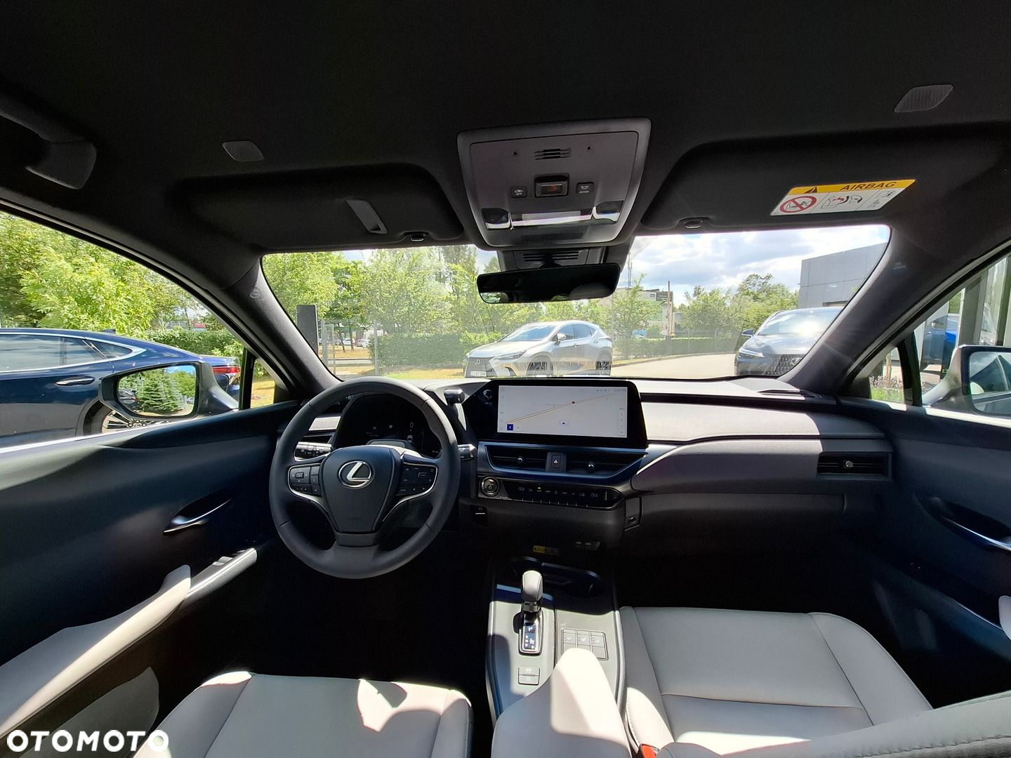 Lexus UX - 29