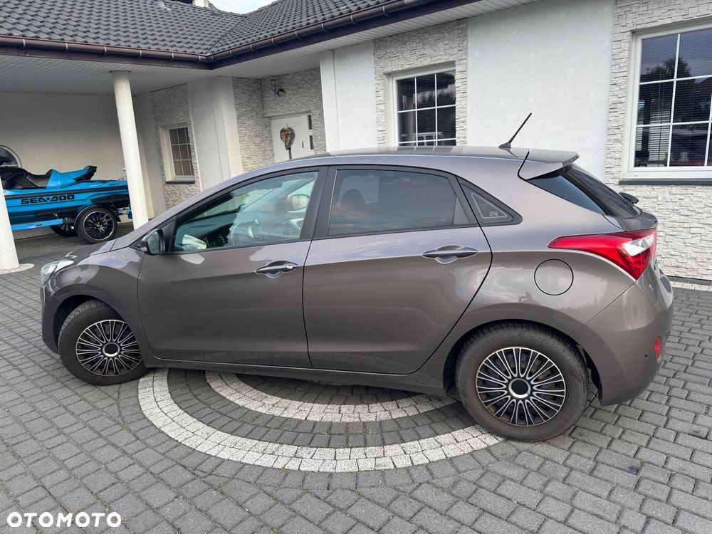 Hyundai i30 1.6 GDI Classic - 10