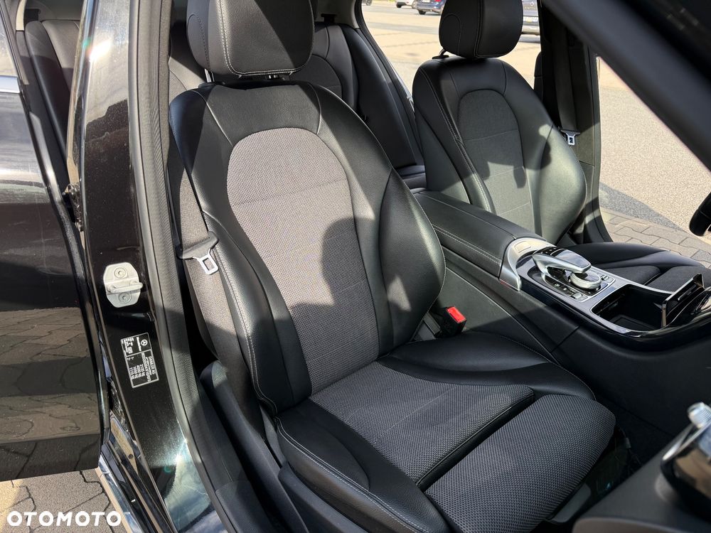Mercedes-Benz Klasa C 220 CDI BlueEff 4-Matic Avantgarde - 18