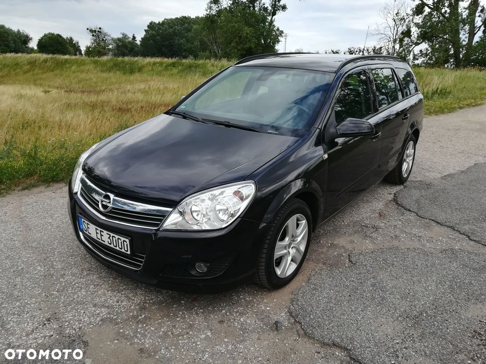 Opel Astra 1.4 Caravan Cosmo - 1