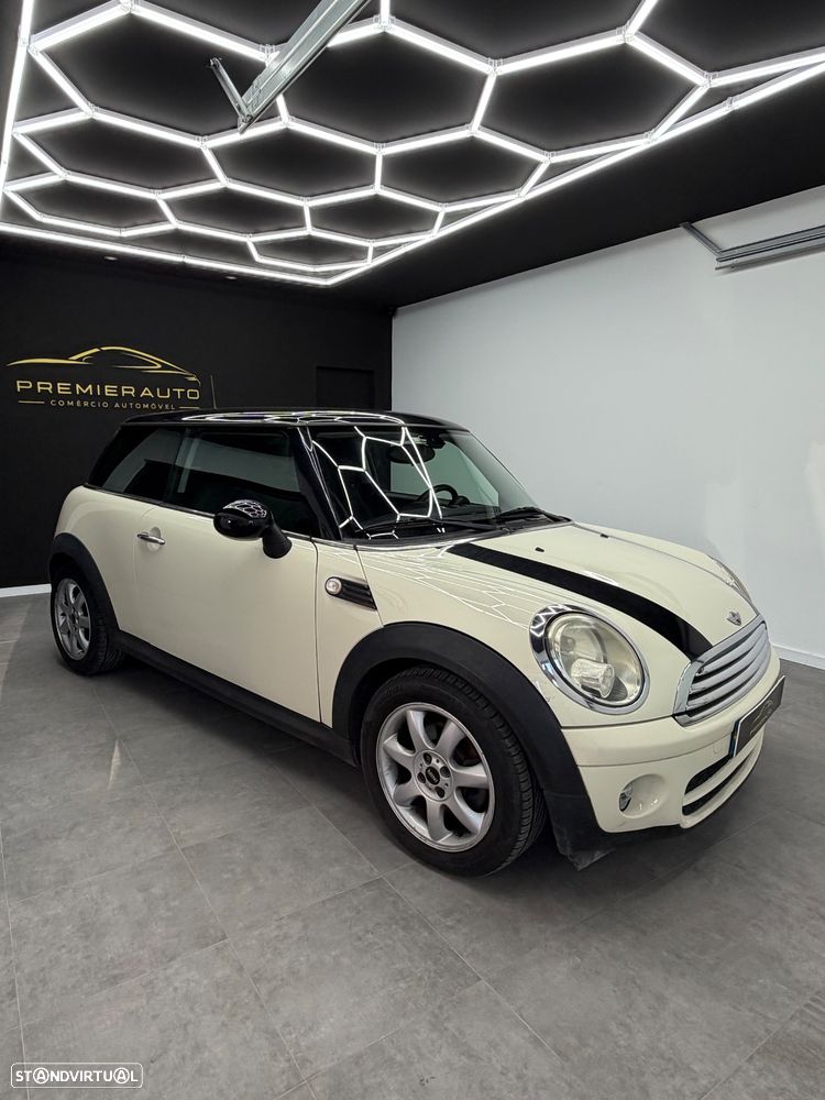 MINI 3 Portas Cooper D - 2