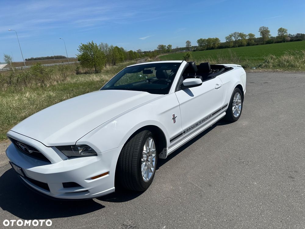 Ford Mustang 3.7 V6 Premium - 11