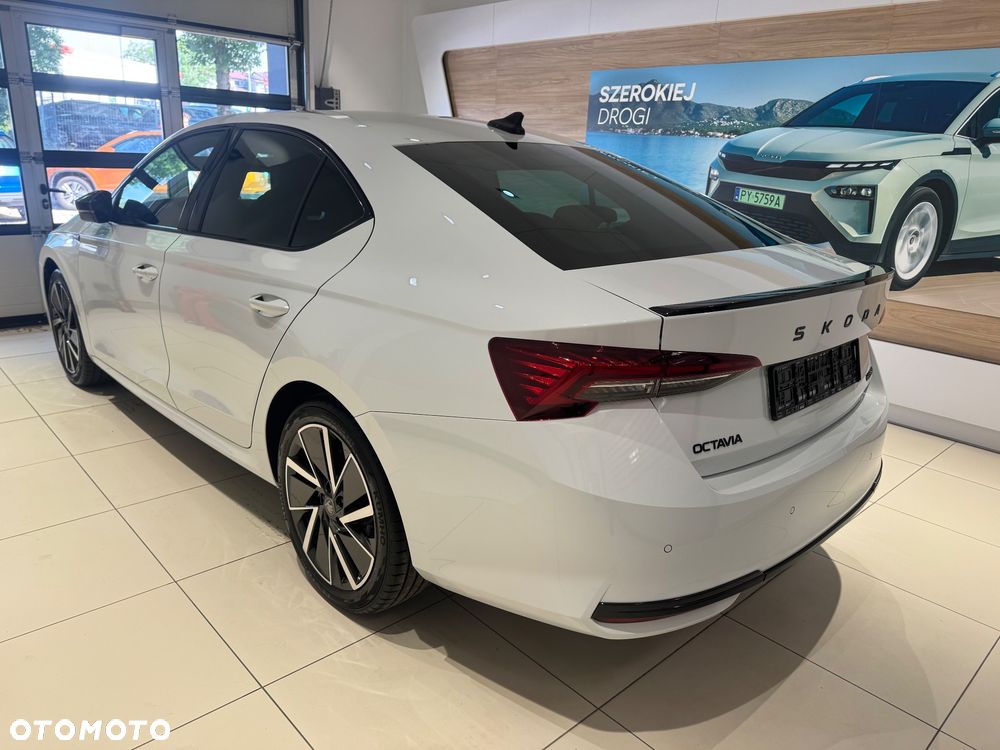 Skoda Octavia 1.5 TSI mHEV Sportline DSG - 4