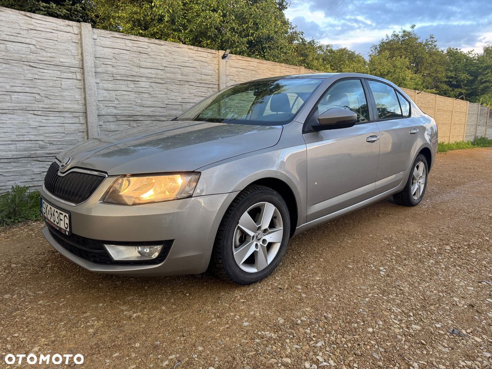 Skoda RAPID 1.2 TSI Ambition - 2