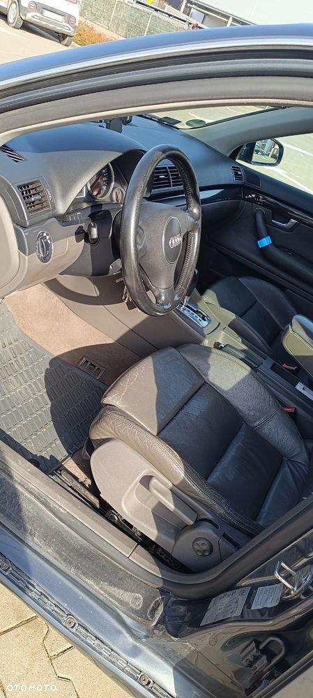 Audi A4 Avant - 23
