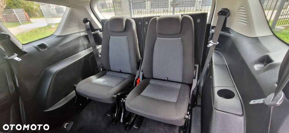 Ford S-Max 2.0 TDCi DPF Ambiente - 28