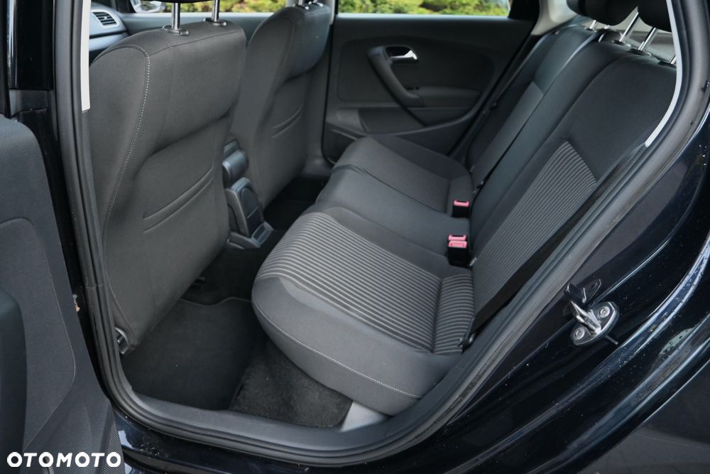 Volkswagen Polo 1.6 TDI Highline - 28