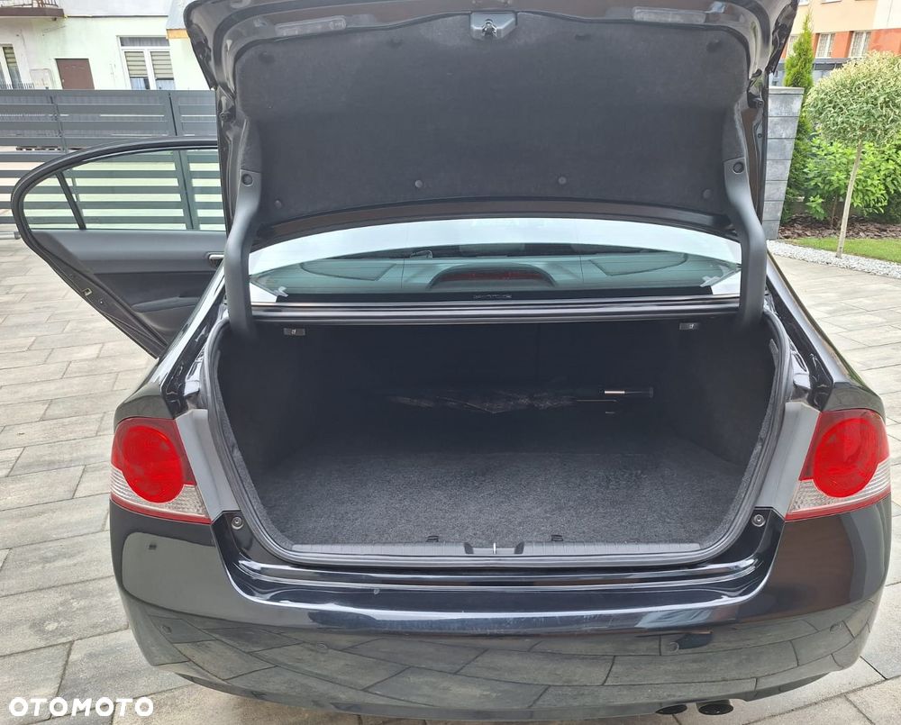 Honda Civic 1.8 Executive - 12