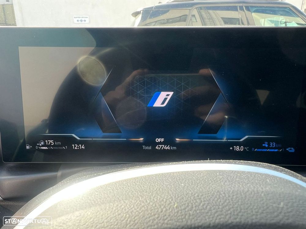 BMW 320 e Pack Desportivo M Auto - 28