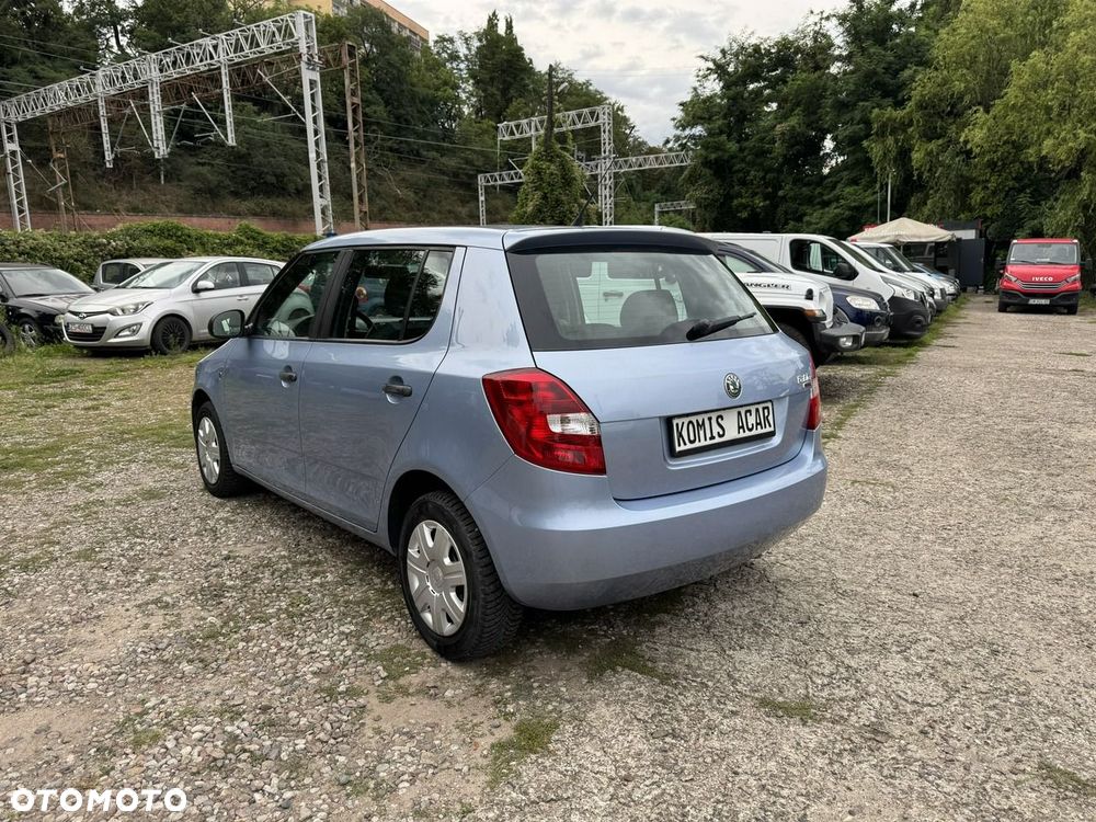 Skoda Fabia - 4