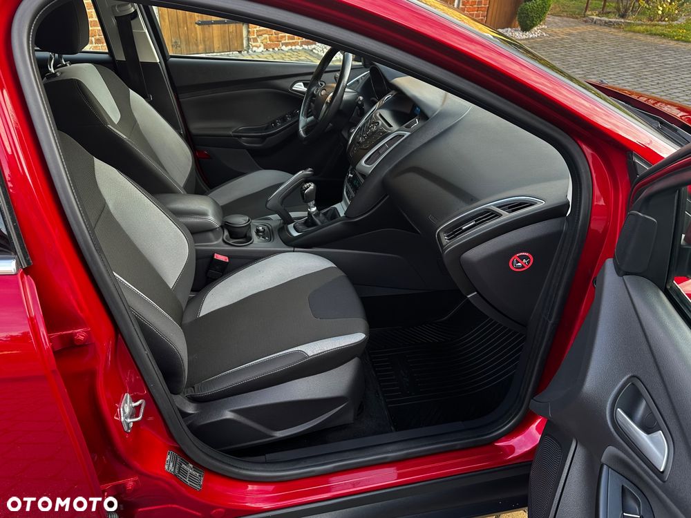 Ford Focus - 28