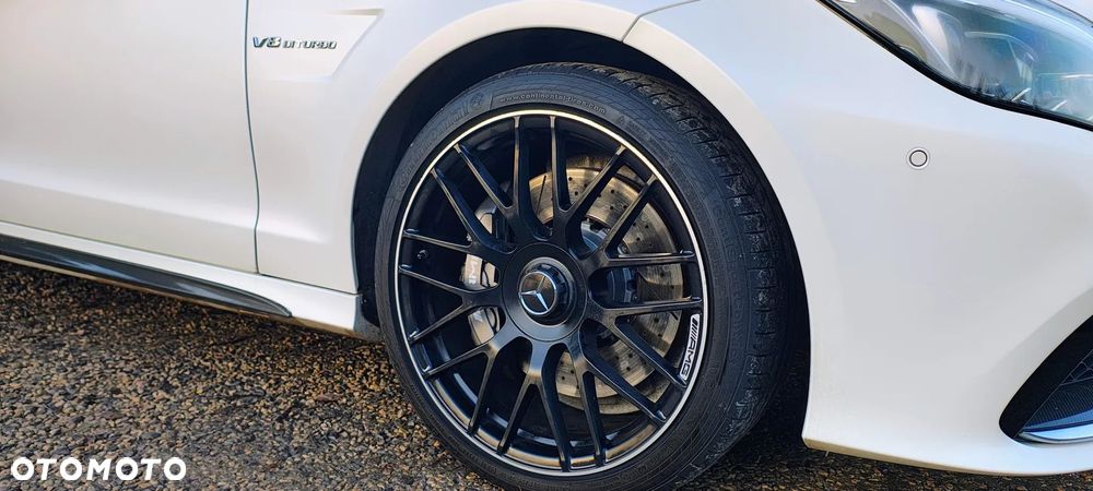 Mercedes-Benz CLS 63 AMG 4-Matic - 21