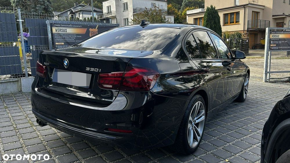 BMW Seria 3 330i xDrive Advantage sport - 4