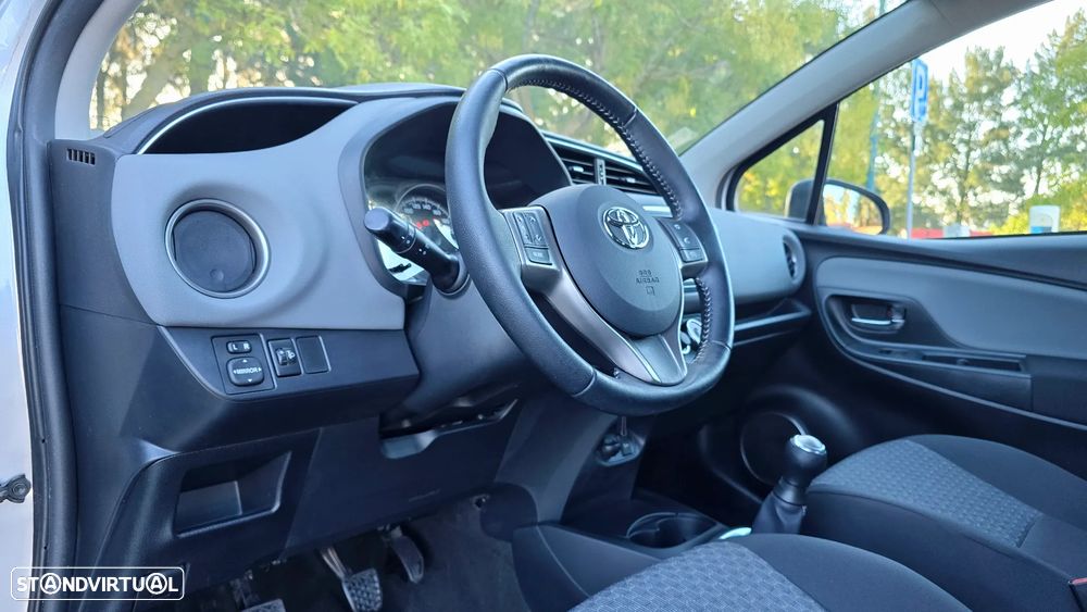 Toyota Yaris 1.0 VVT-i Comfort+P.Style - 17