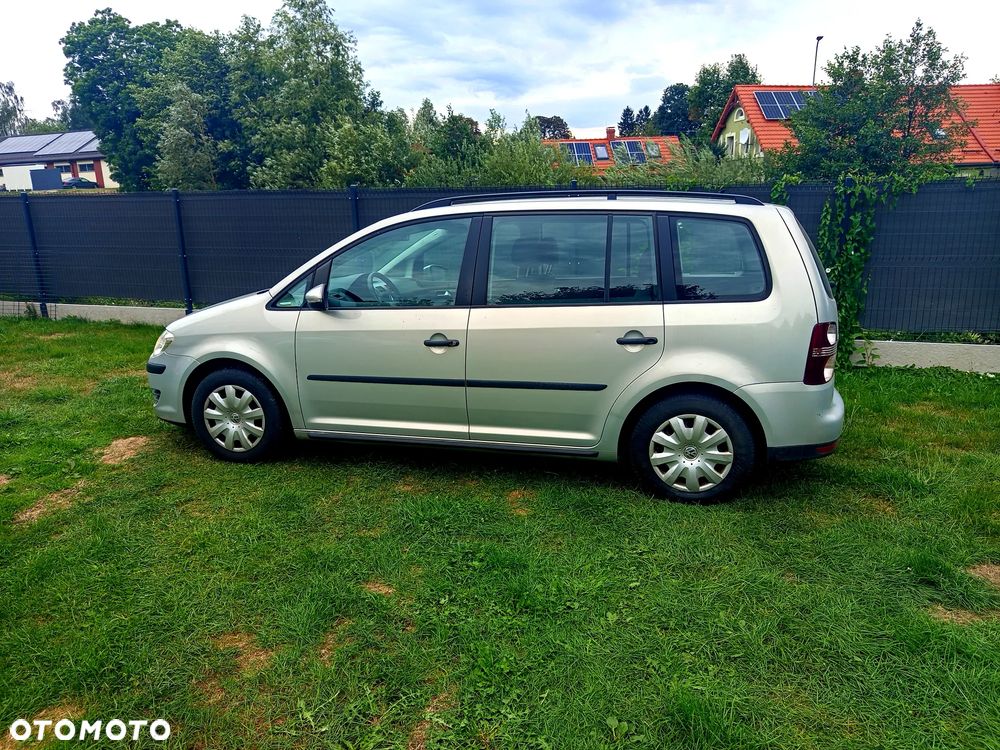 Volkswagen Touran 1.9 TDI DPF Blue Motion Conceptline - 10