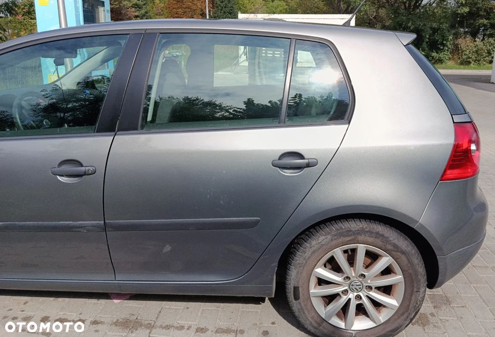 Volkswagen Golf 1.6 Comfortline - 12