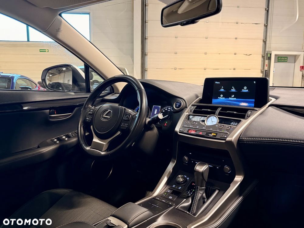 Lexus NX 300h Business Edition AWD - 5