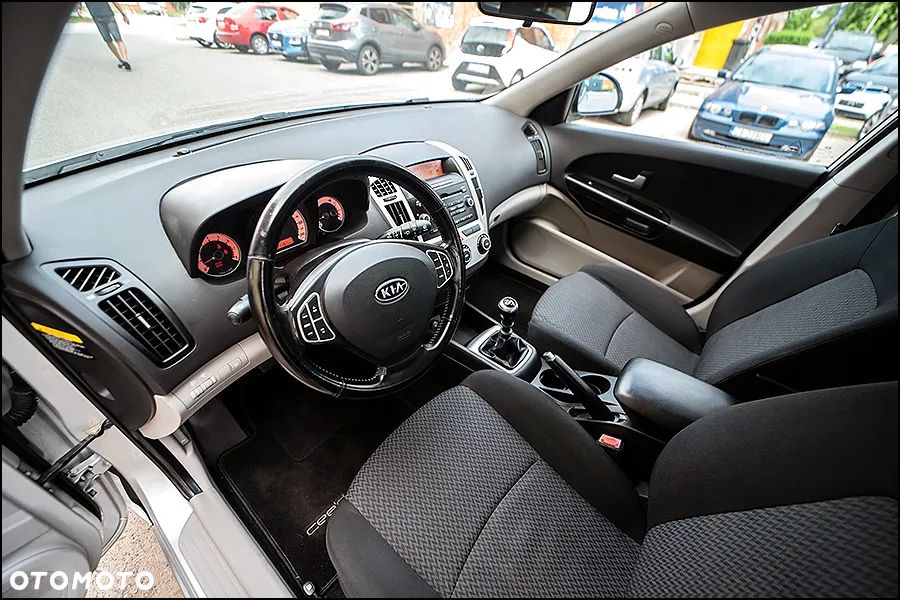 Kia Ceed 2.0 CVVT EX - 15