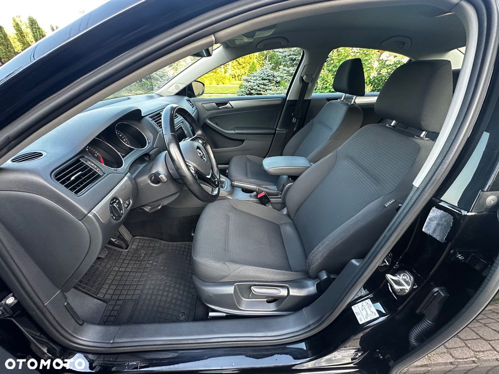 Volkswagen Jetta 2.0 TDI DPF BMT Comfortline - 17