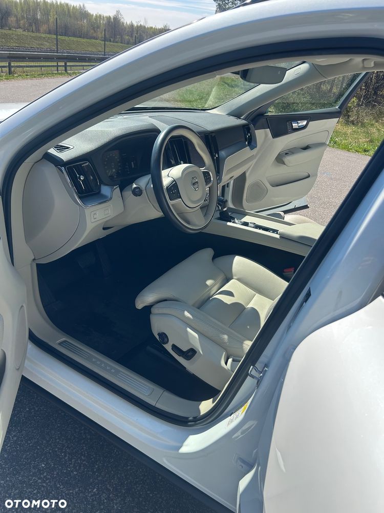 Volvo XC 60 T5 AWD Geartronic Momentum - 19