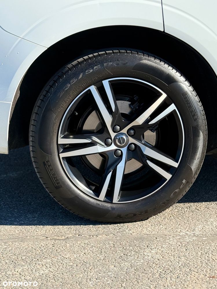 Volvo XC 60 D4 AWD R-Design - 28