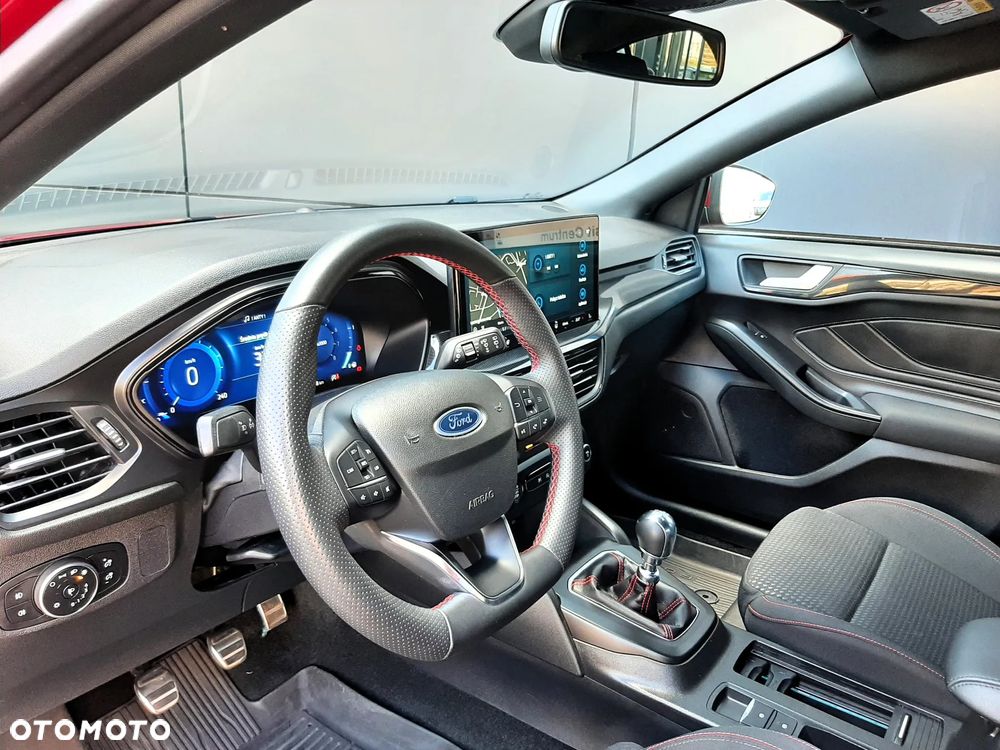 Ford Focus 1.0 EcoBoost ST-Line X - 19