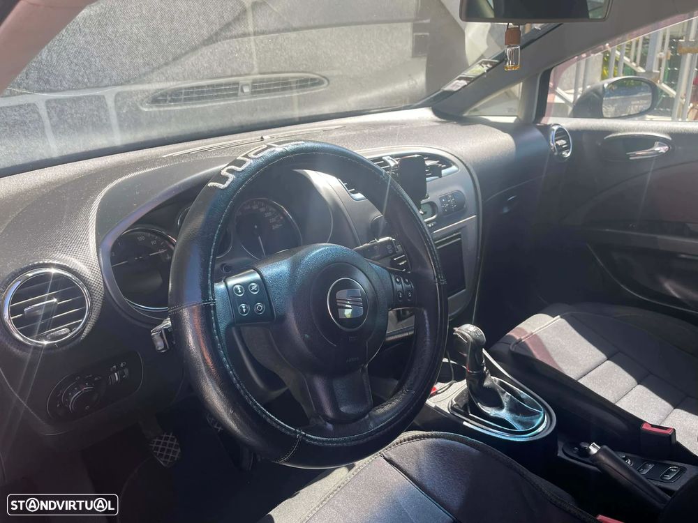 SEAT Leon 2.0 TDI FR - 6