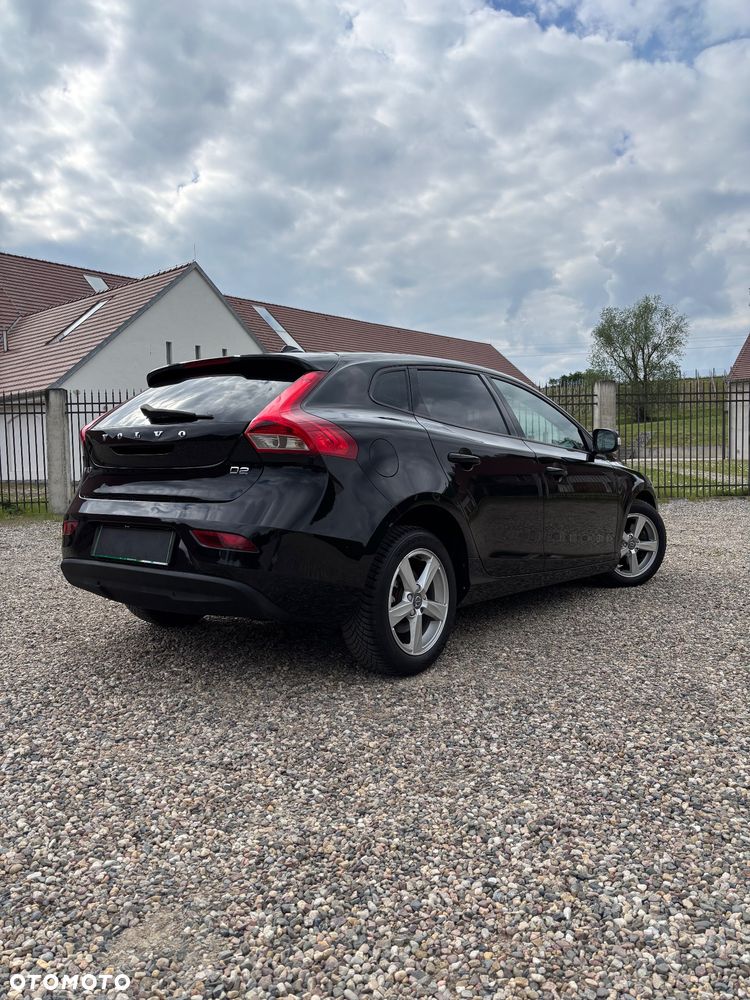 Volvo V40 D2 Momentum - 3