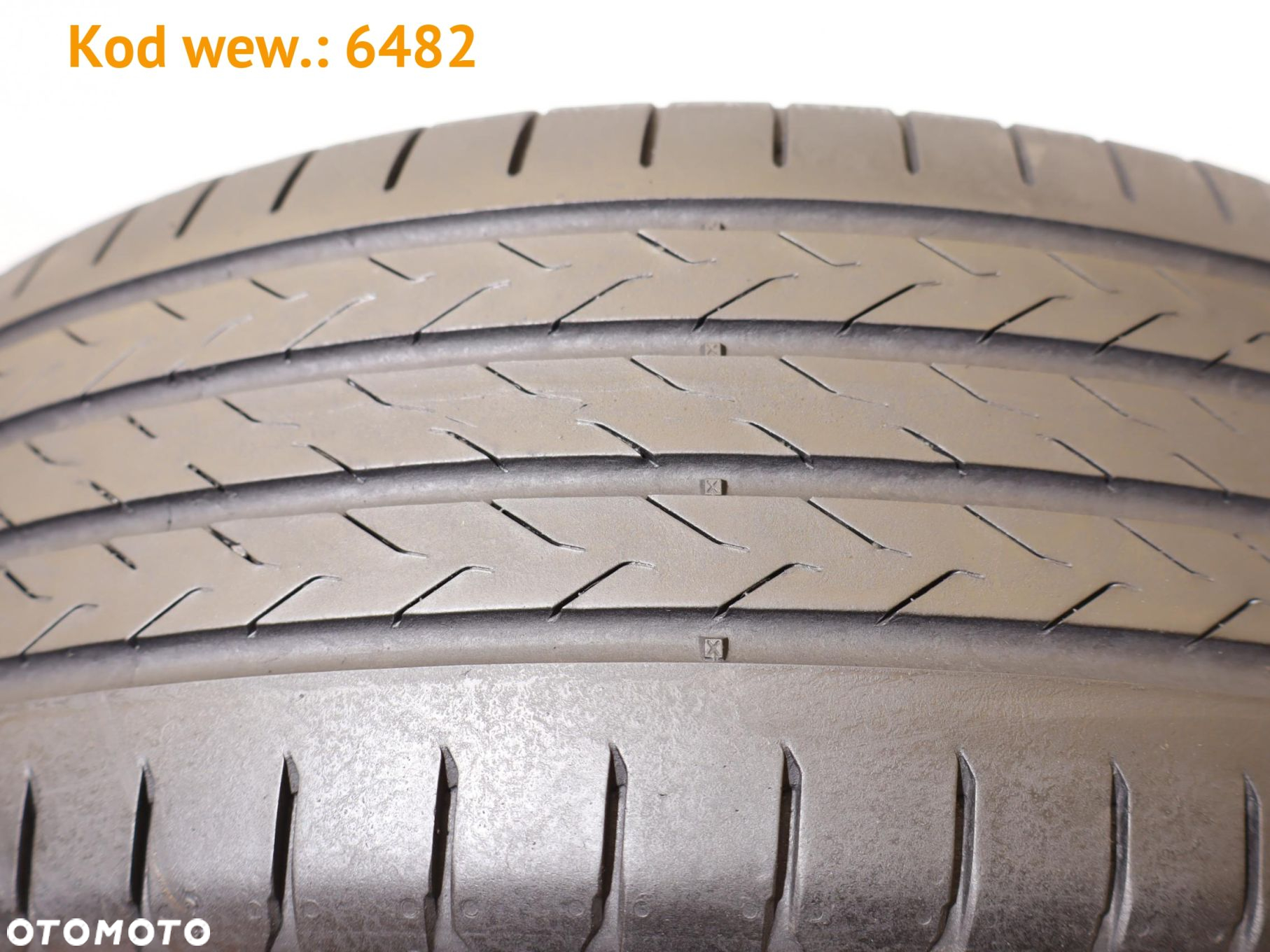 Continental Eco Contact 6Q - 215/60 R17 - 8
