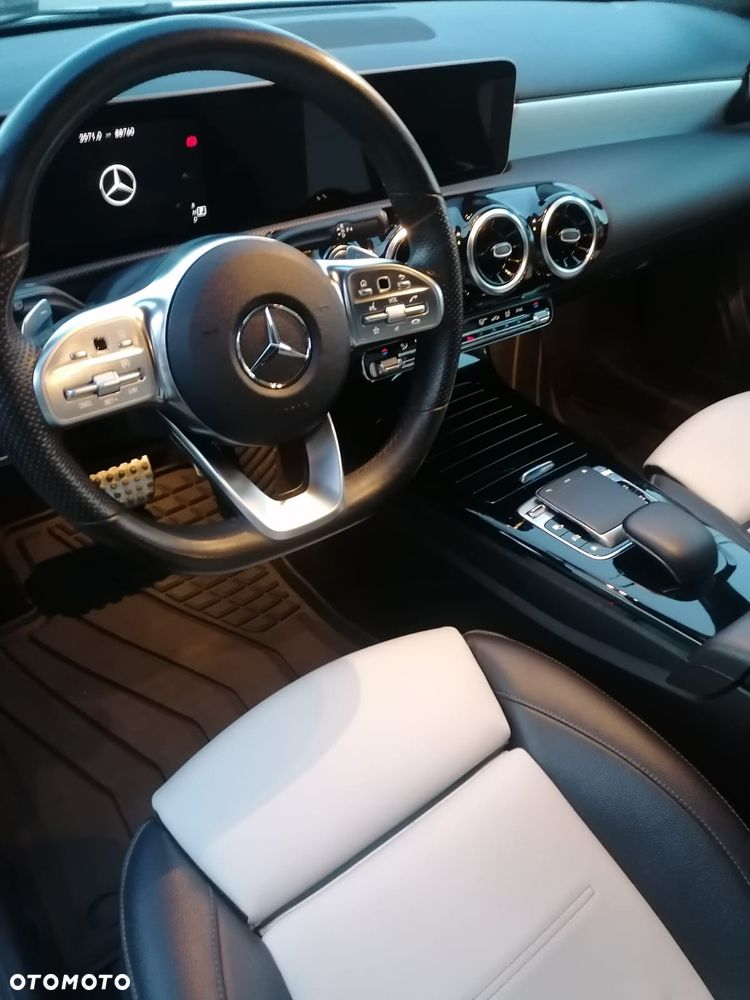 Mercedes-Benz Klasa A 200 d AMG Line 8G-DCT - 9