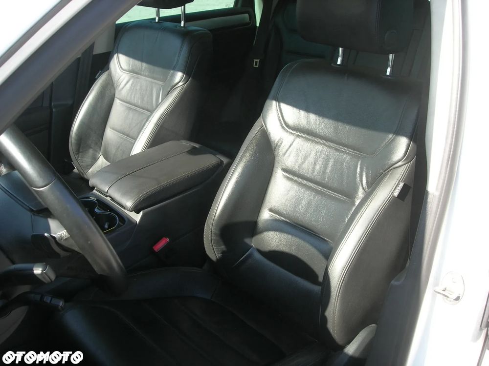 Volkswagen Touareg - 15