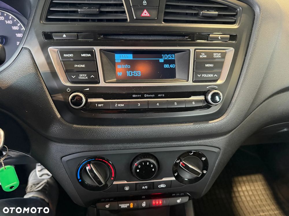 Hyundai i20 1.4 Active Premium - 22