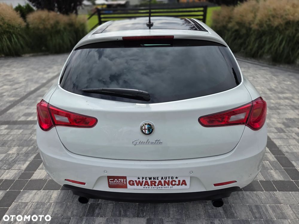 Alfa Romeo Giulietta 2.0 JTDM 16V - 11