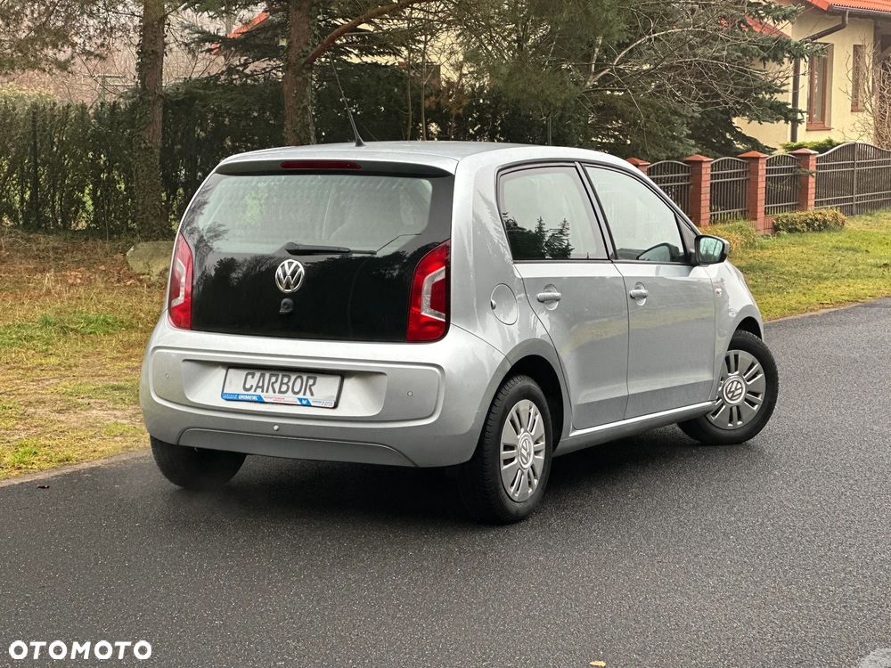 Volkswagen up! high - 13
