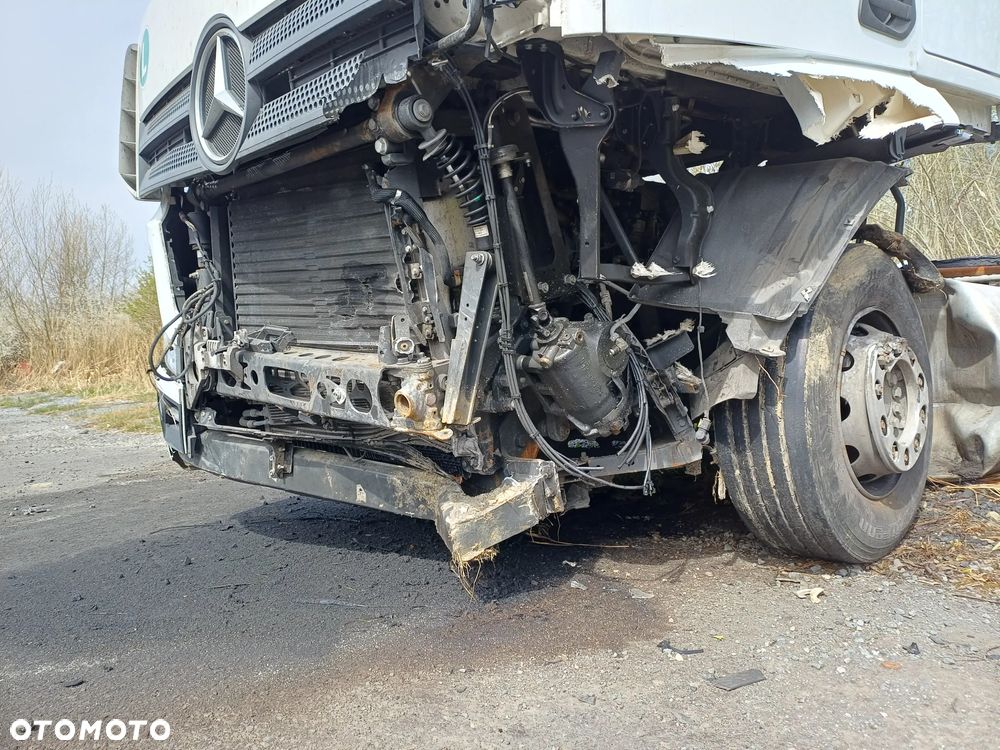 Mercedes-Benz ACTROS 1851 USZKODZONY - 17