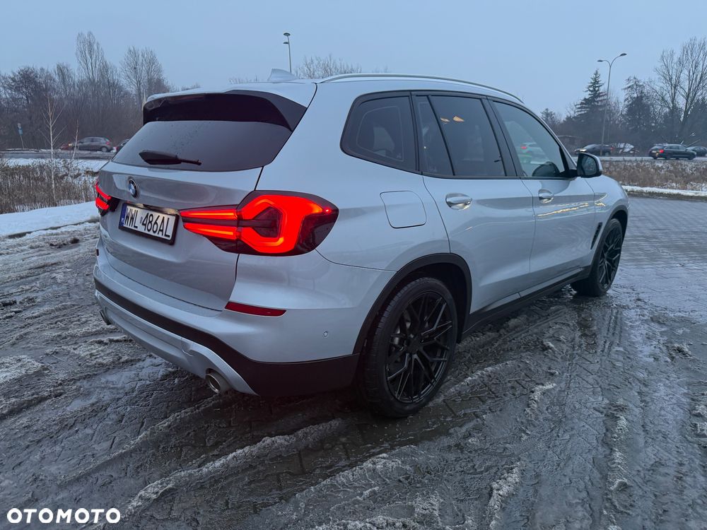 BMW X3 xDrive20i sport - 33