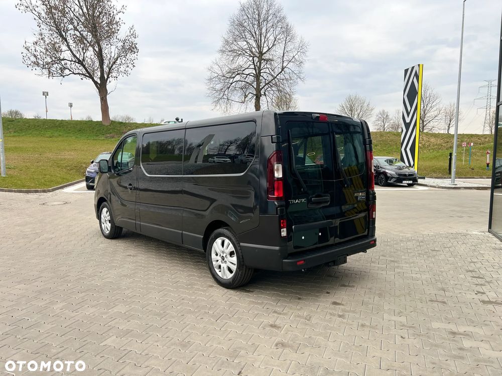 Renault Trafic 2.0 dCi EDC - 3