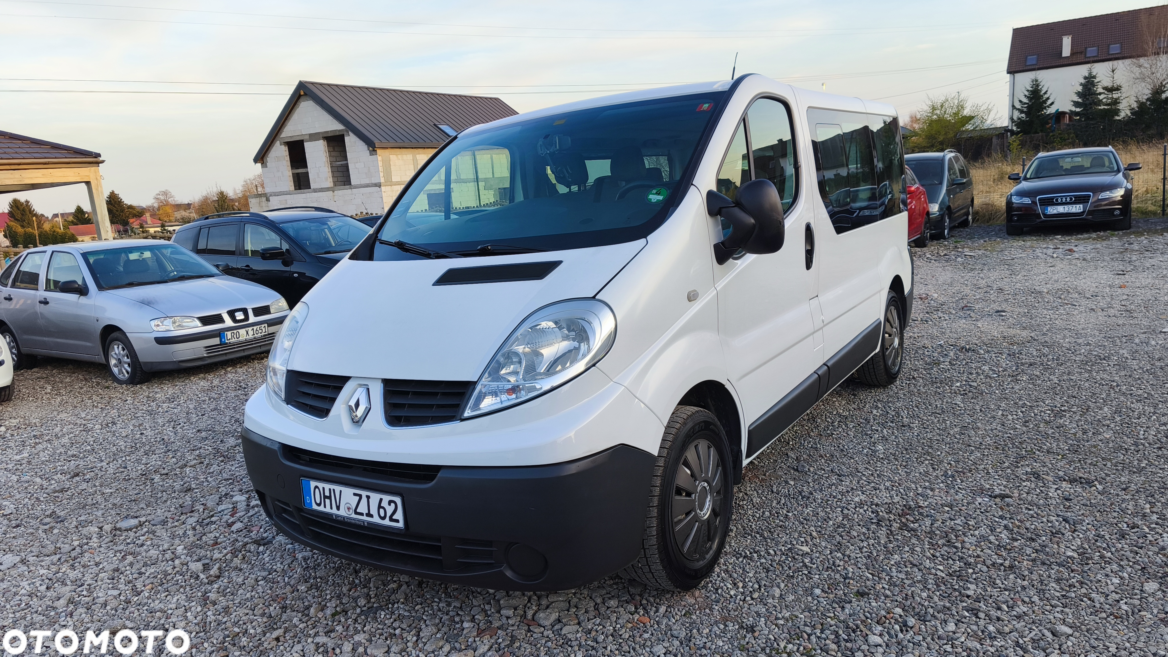 Renault Trafic - 2
