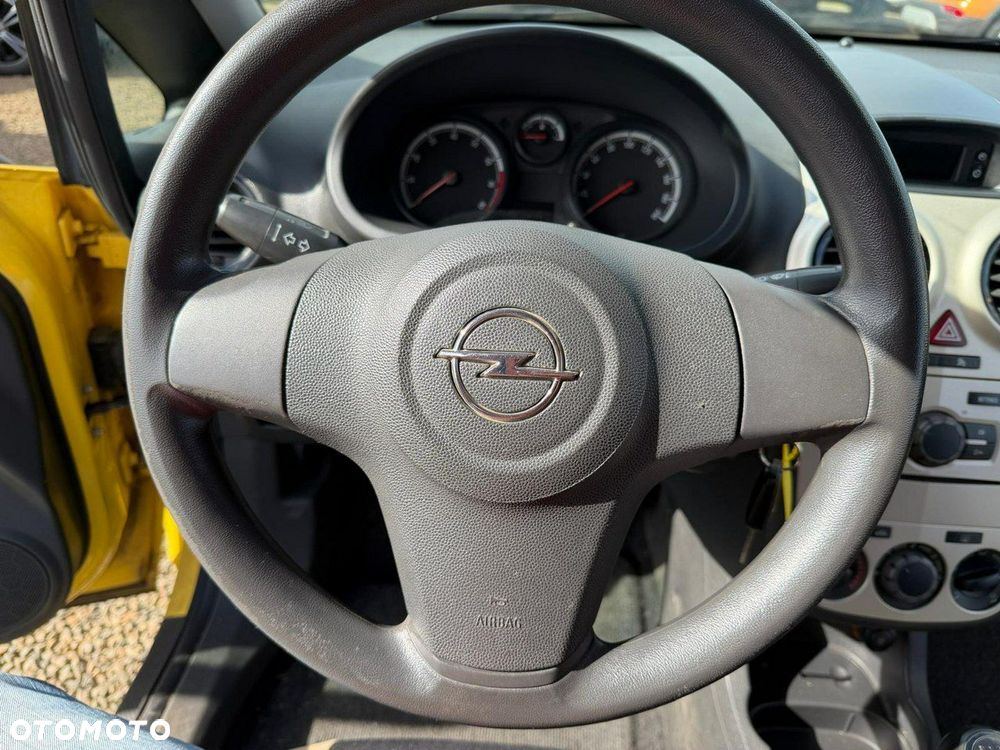 Opel Corsa - 16