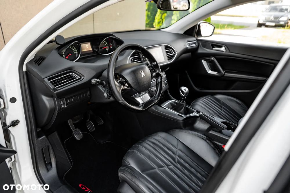 Peugeot 308 PureTech 130 Stop & Start Winter Edition - 17