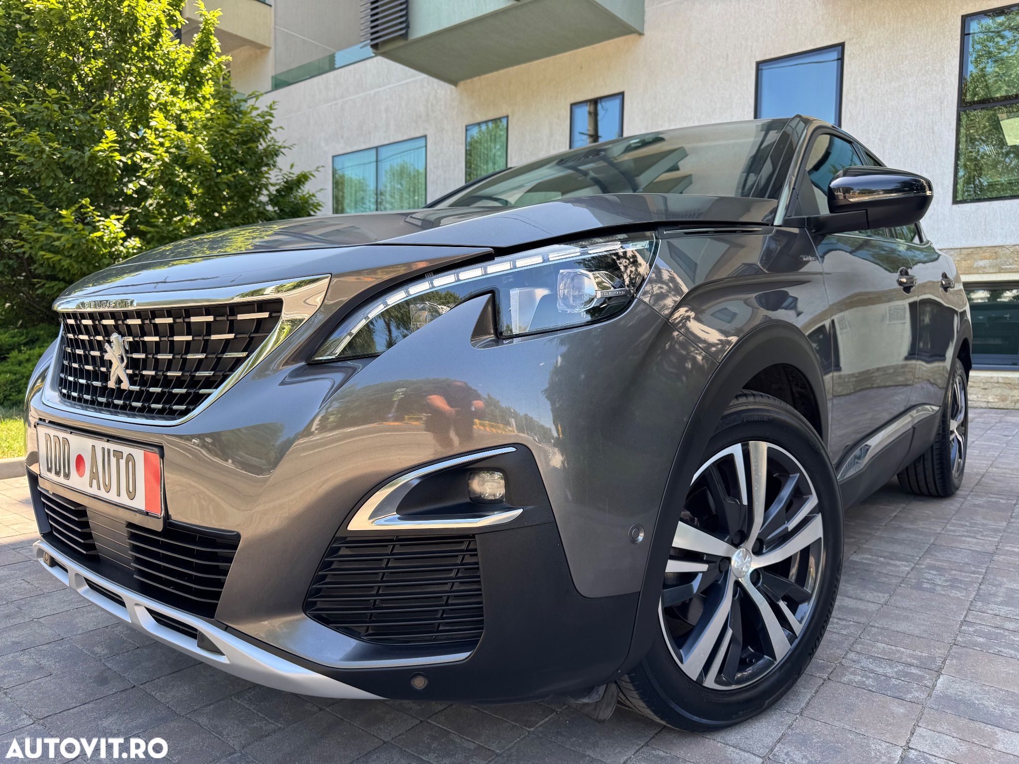 Peugeot 3008 PureTech 130 Stop & Start GPF EAT8 GT - 1