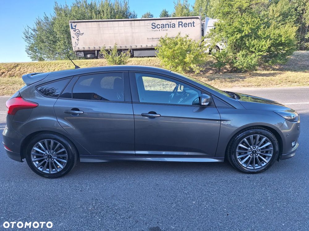 Ford Focus 1.5 EcoBoost ST-Line Red ASS - 3