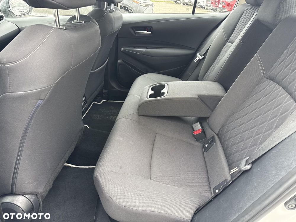 Toyota Corolla 1.8 Hybrid Comfort - 12