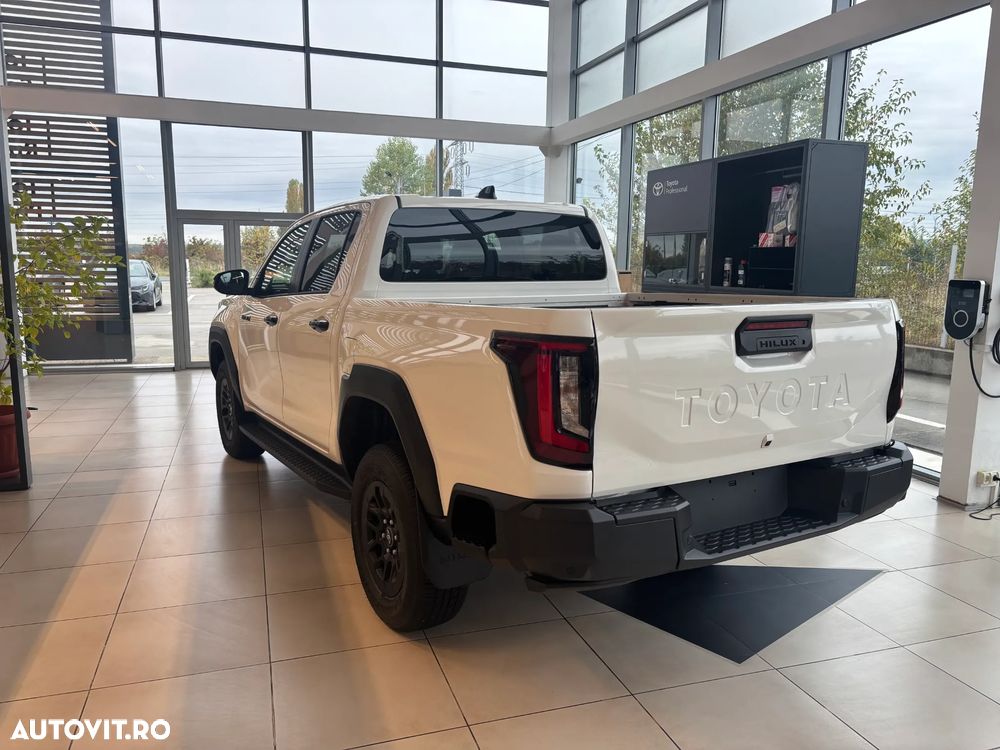 Toyota Hilux 2.8D MHEV Double Cab 6AT AWD Style - 4