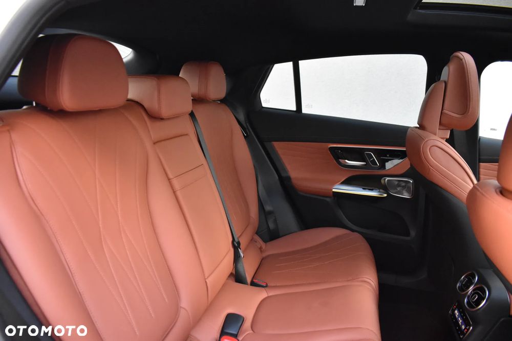 Mercedes-Benz GLC 220 d mHEV 4-Matic AMG Line - 16
