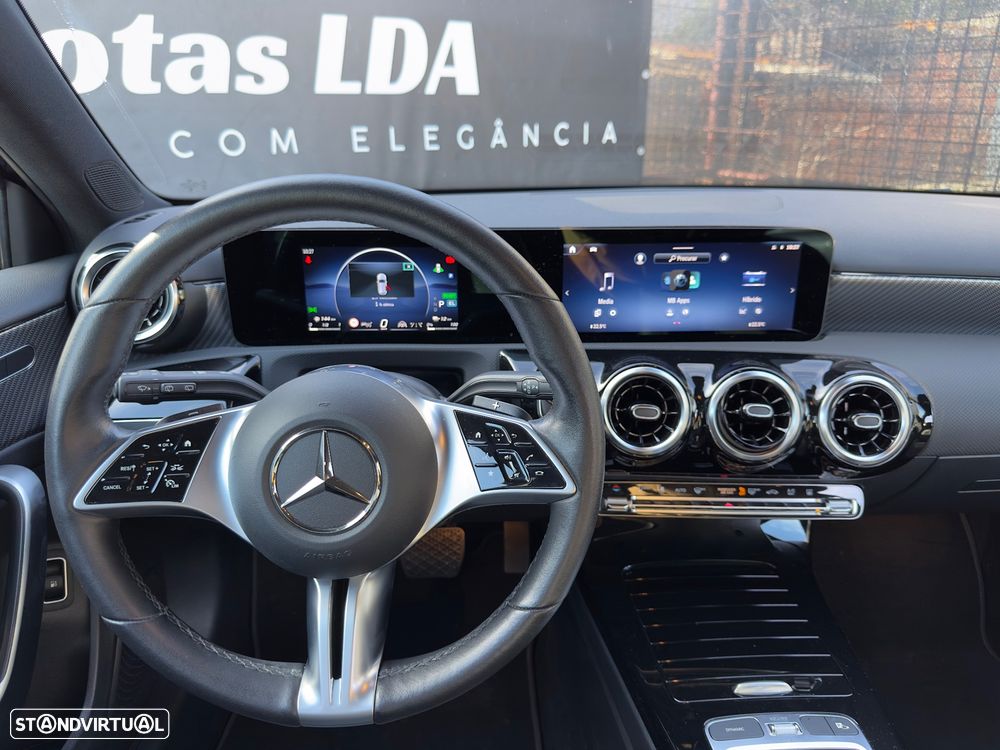 Mercedes-Benz A 250 e 8G-DCT Progressive - 11