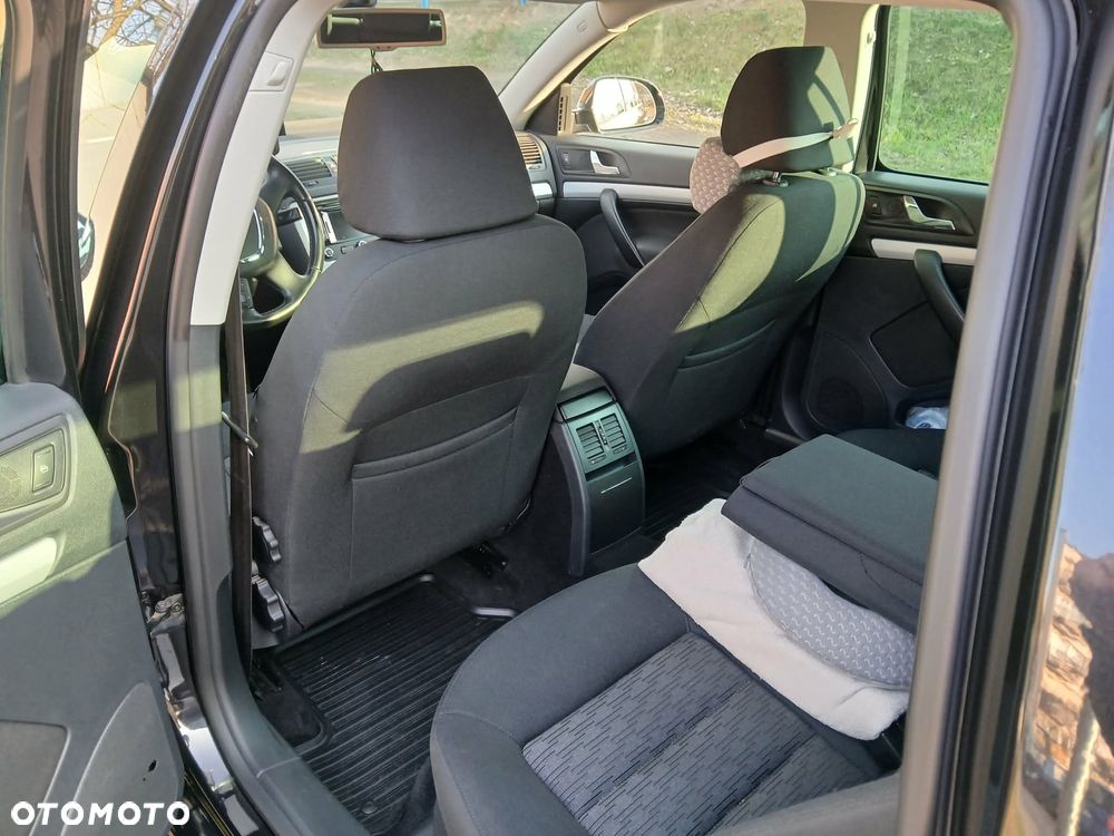 Skoda Octavia 2.0 TDI DPF Elegance - 11