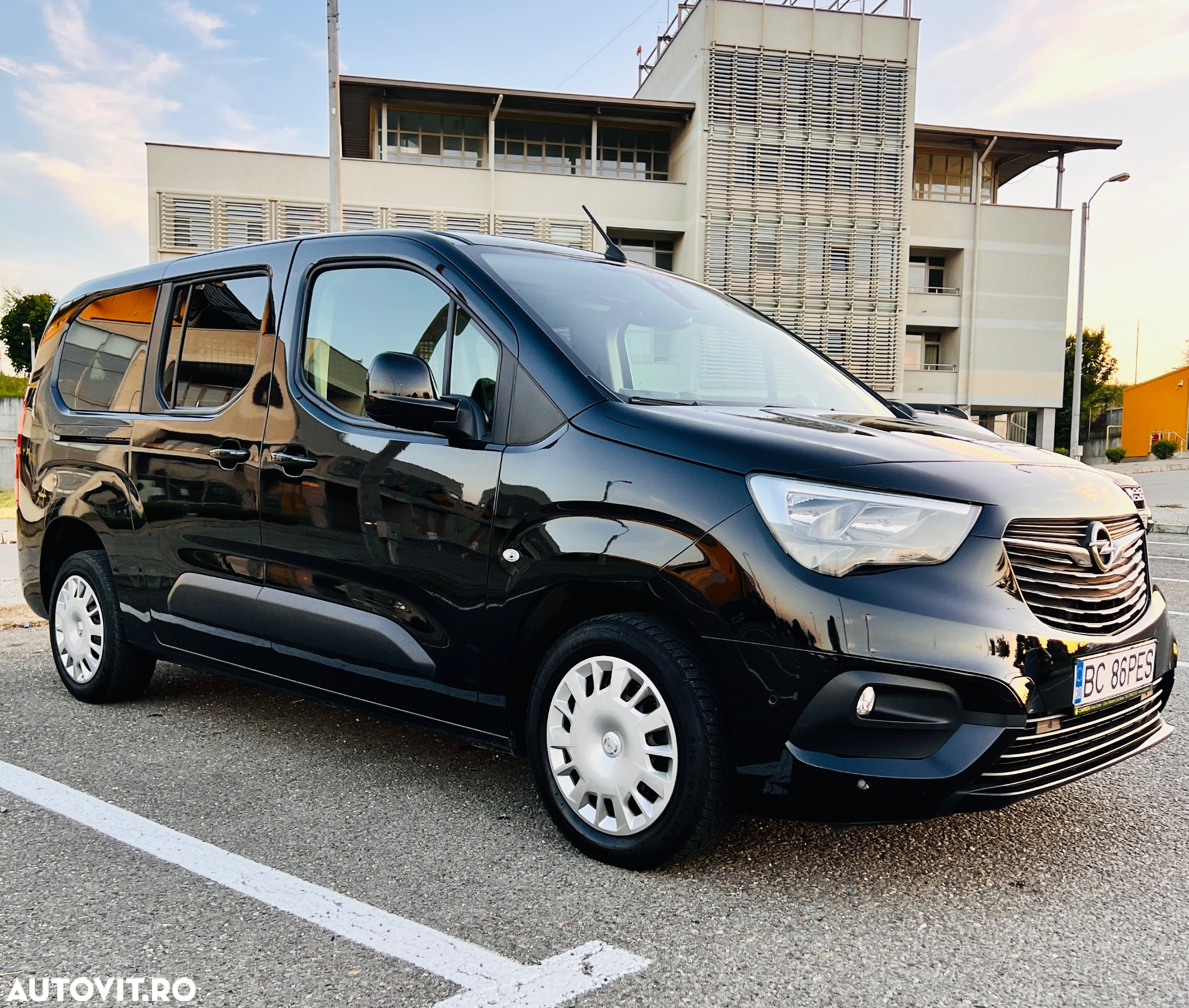 Opel Combo Life 1.5 L2H1 Start/Stop Elegance Life XL - 2